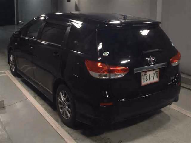 TOYOTA WISH