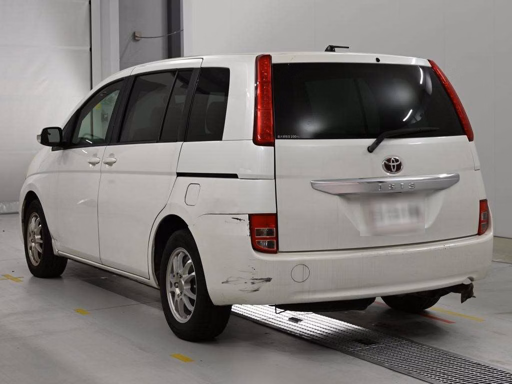 TOYOTA ISIS