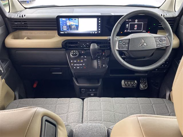 MITSUBISHI DELICA MINI