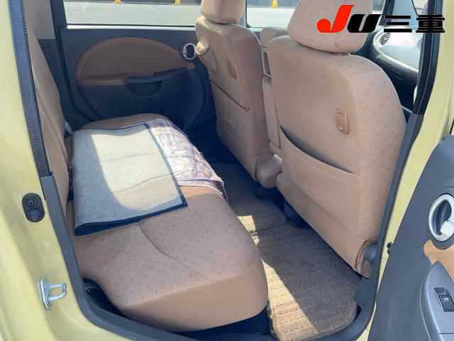 DAIHATSU MOVE LATTE