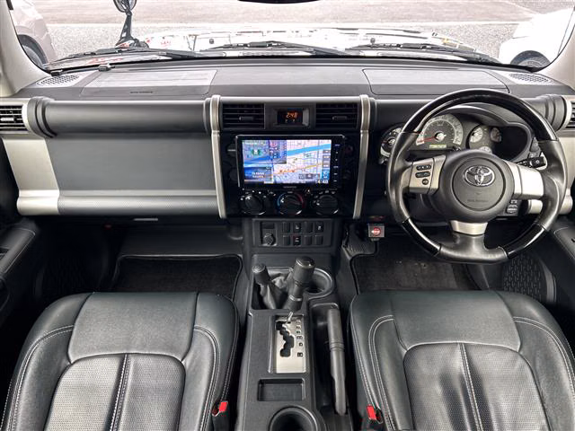 TOYOTA FJ CRUISER
