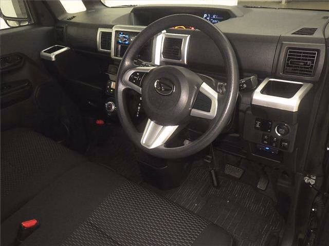 DAIHATSU WAKE
