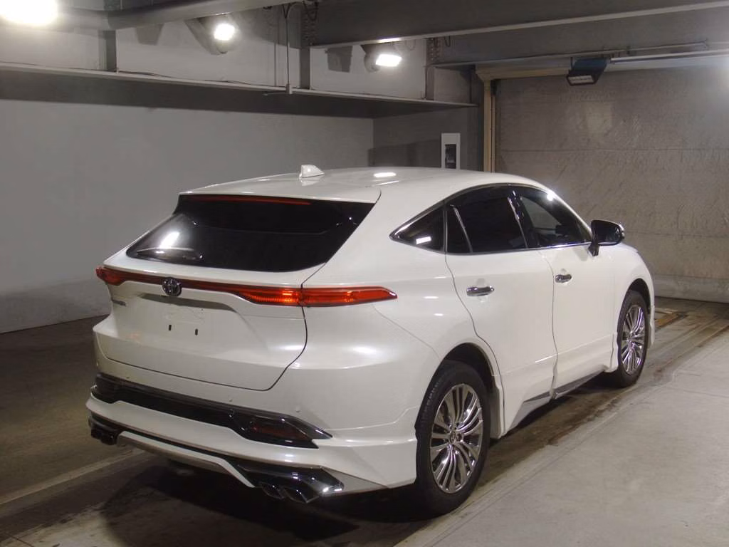 TOYOTA HARRIER