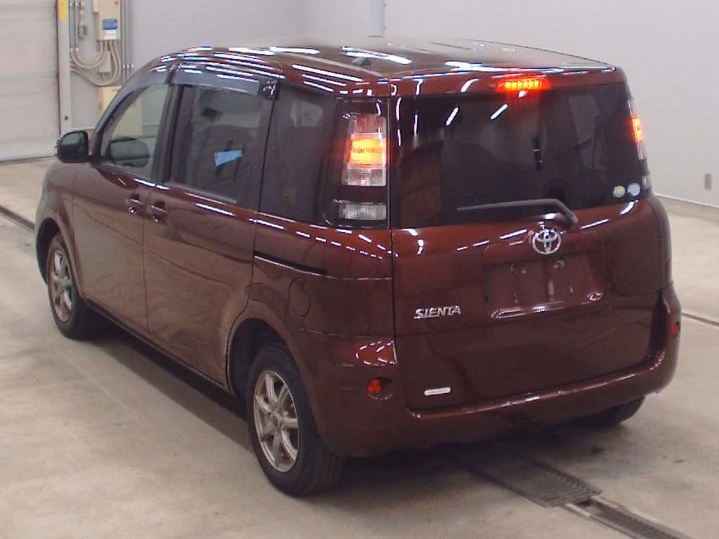 TOYOTA SIENTA