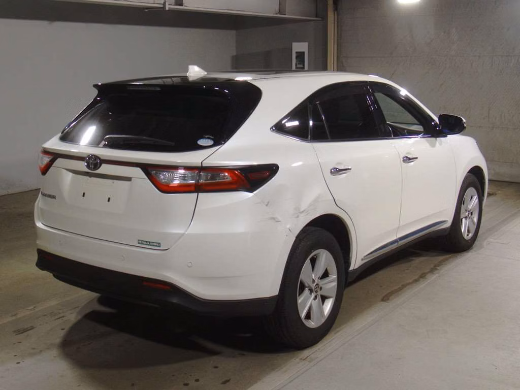 TOYOTA HARRIER