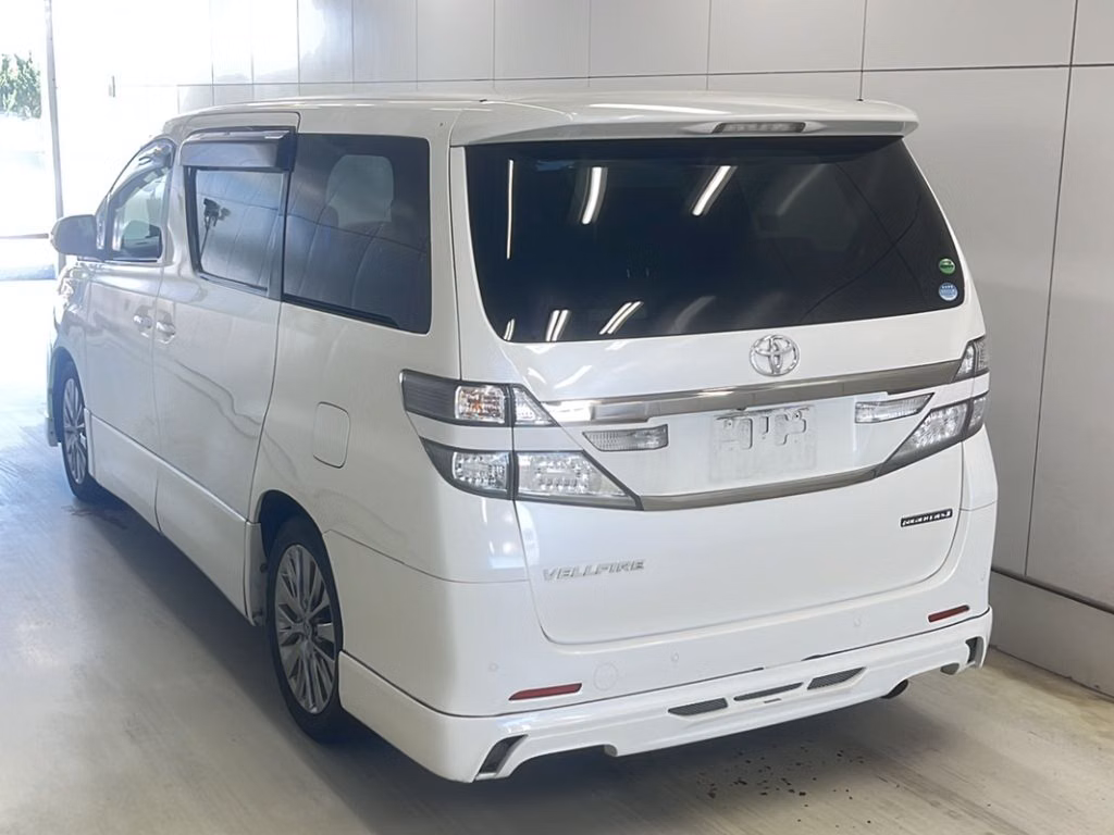 TOYOTA VELLFIRE
