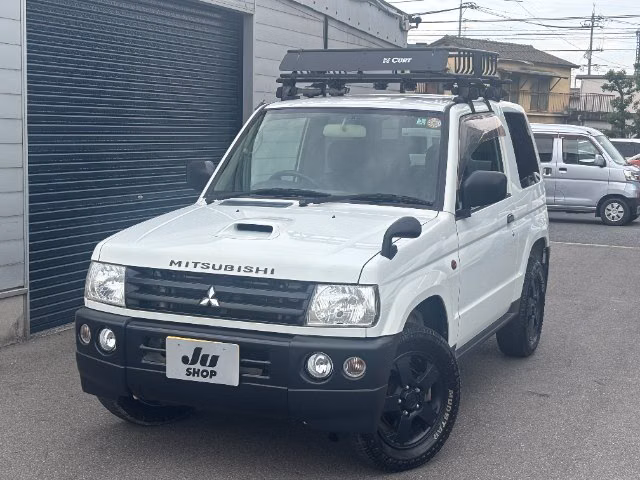 MITSUBISHI PAJERO MINI