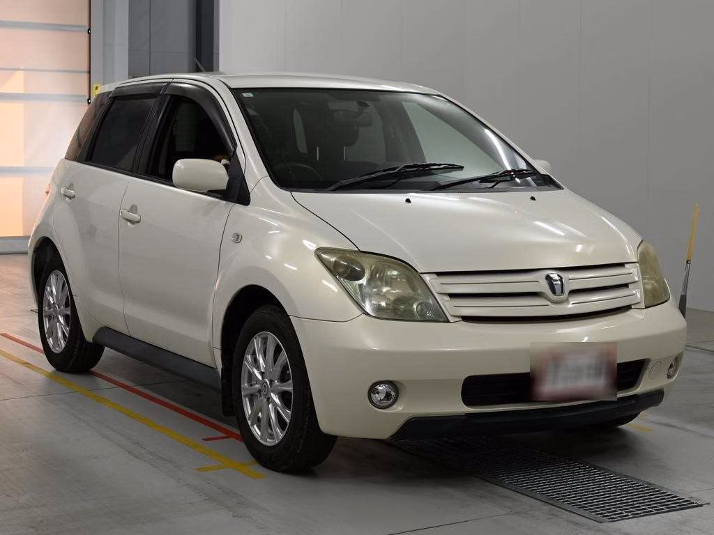 TOYOTA IST