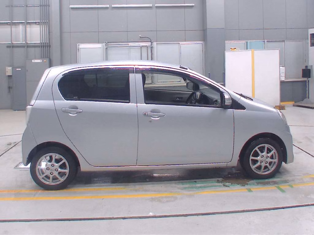 TOYOTA PIXIS EPOCH