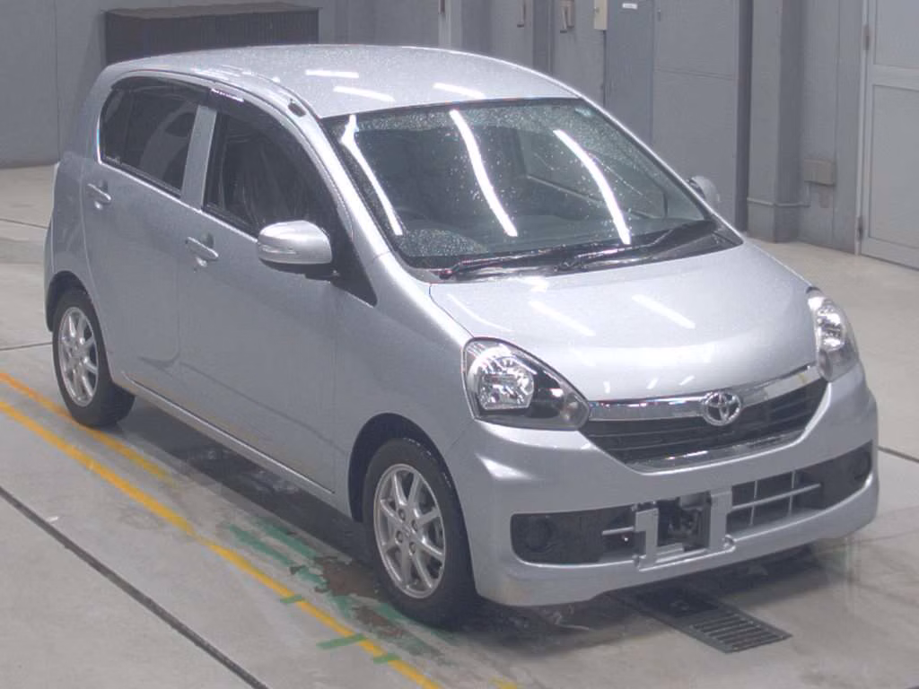 TOYOTA PIXIS EPOCH