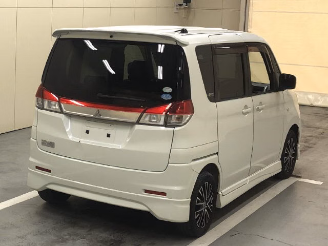 MITSUBISHI DELICA D:2