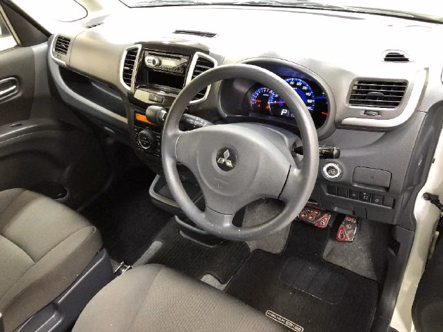 MITSUBISHI DELICA D:2