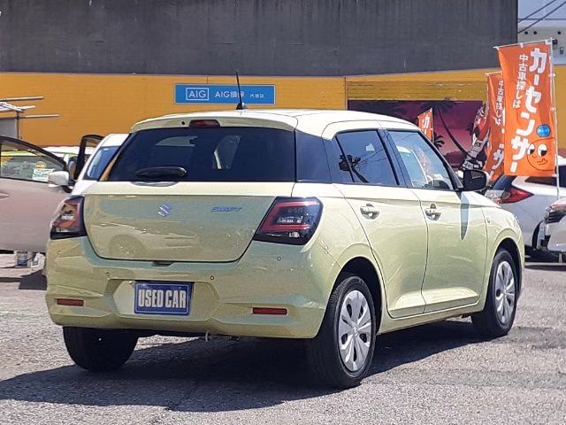 SUZUKI SWIFT