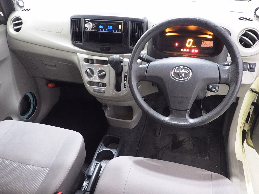 TOYOTA PIXIS EPOCH