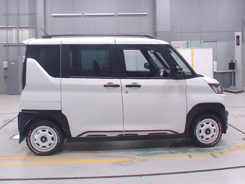 MITSUBISHI DELICA MINI