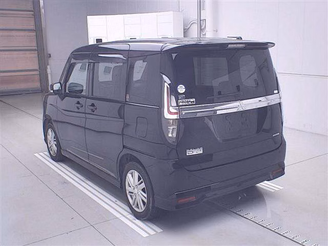 MITSUBISHI DELICA D:2