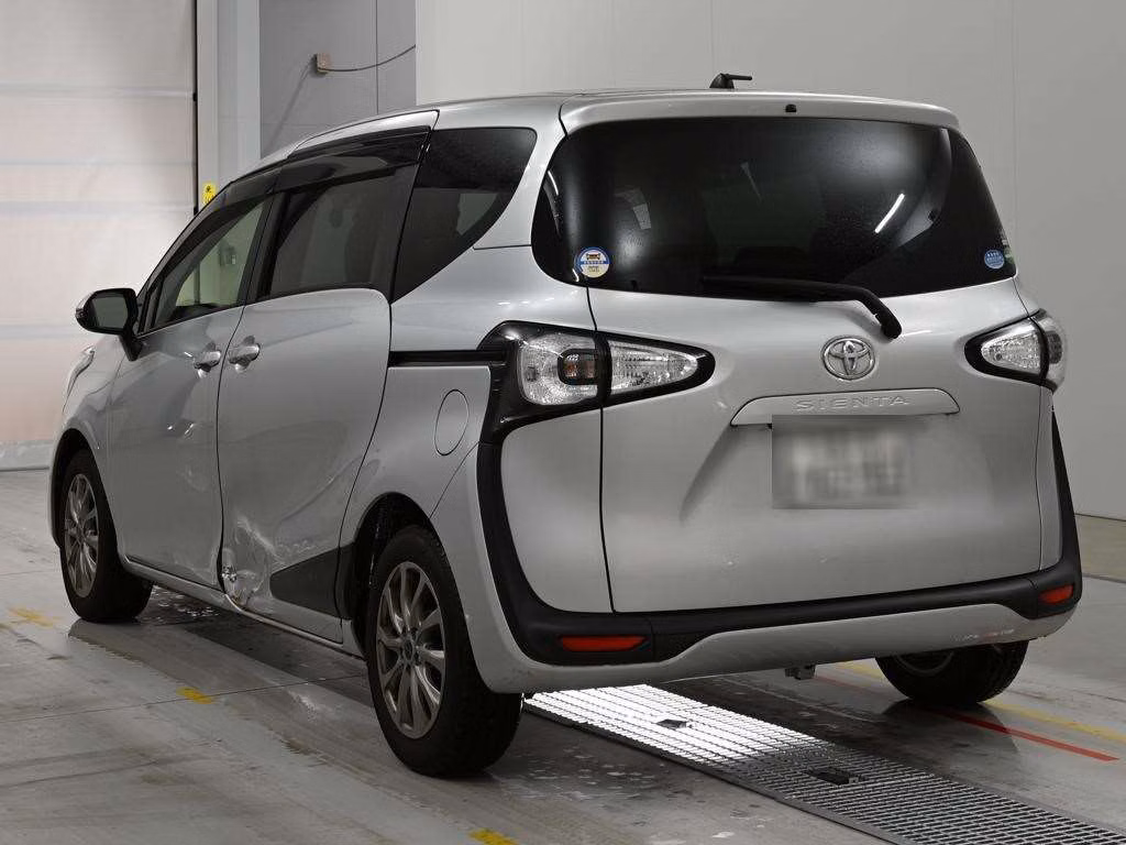 TOYOTA SIENTA