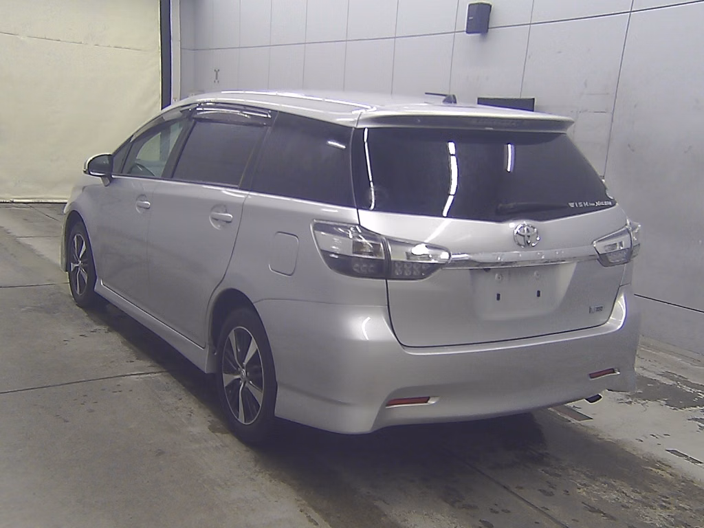 TOYOTA WISH