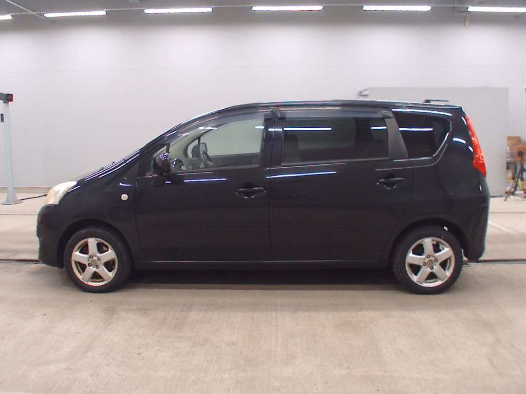 TOYOTA PASSO SETTE