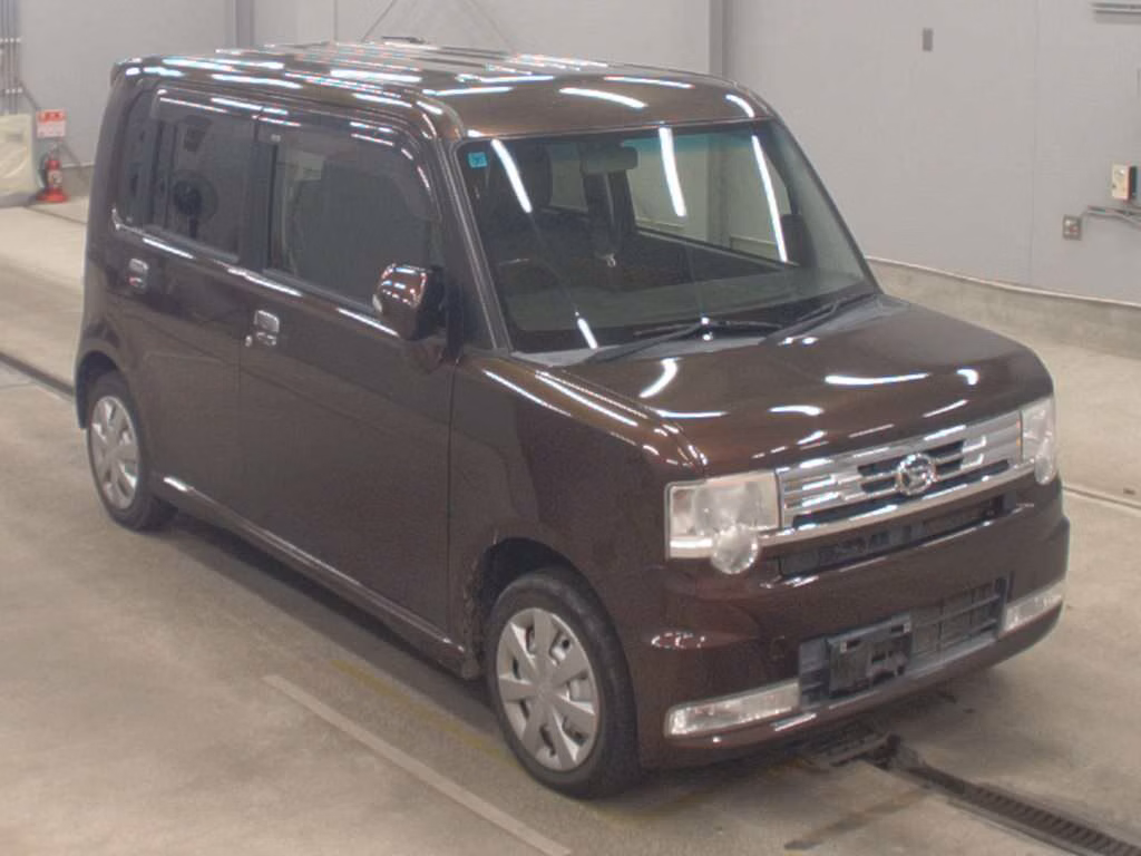 DAIHATSU MOVE CONTE