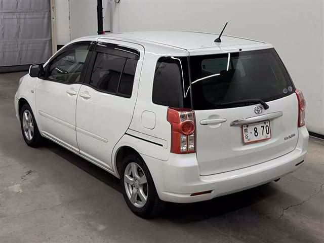 TOYOTA RAUM