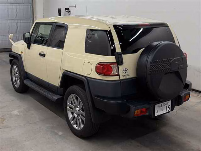 TOYOTA FJ CRUISER