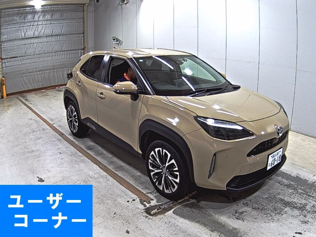 TOYOTA YARIS CROSS