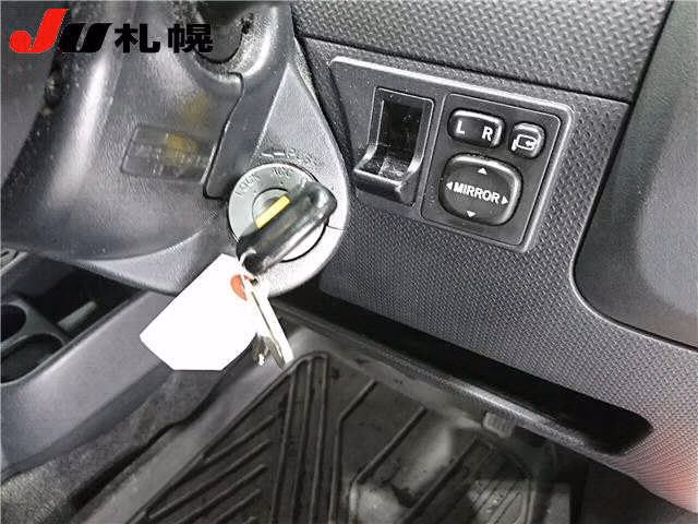 TOYOTA WILL CYPHA