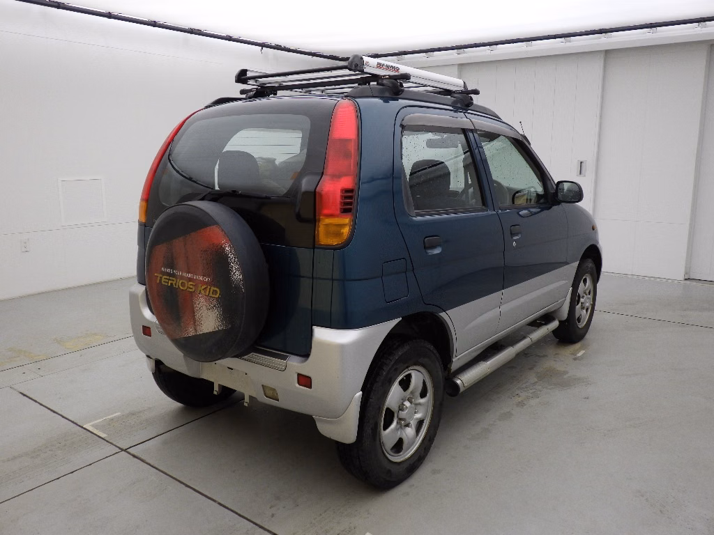 DAIHATSU TERIOS KID