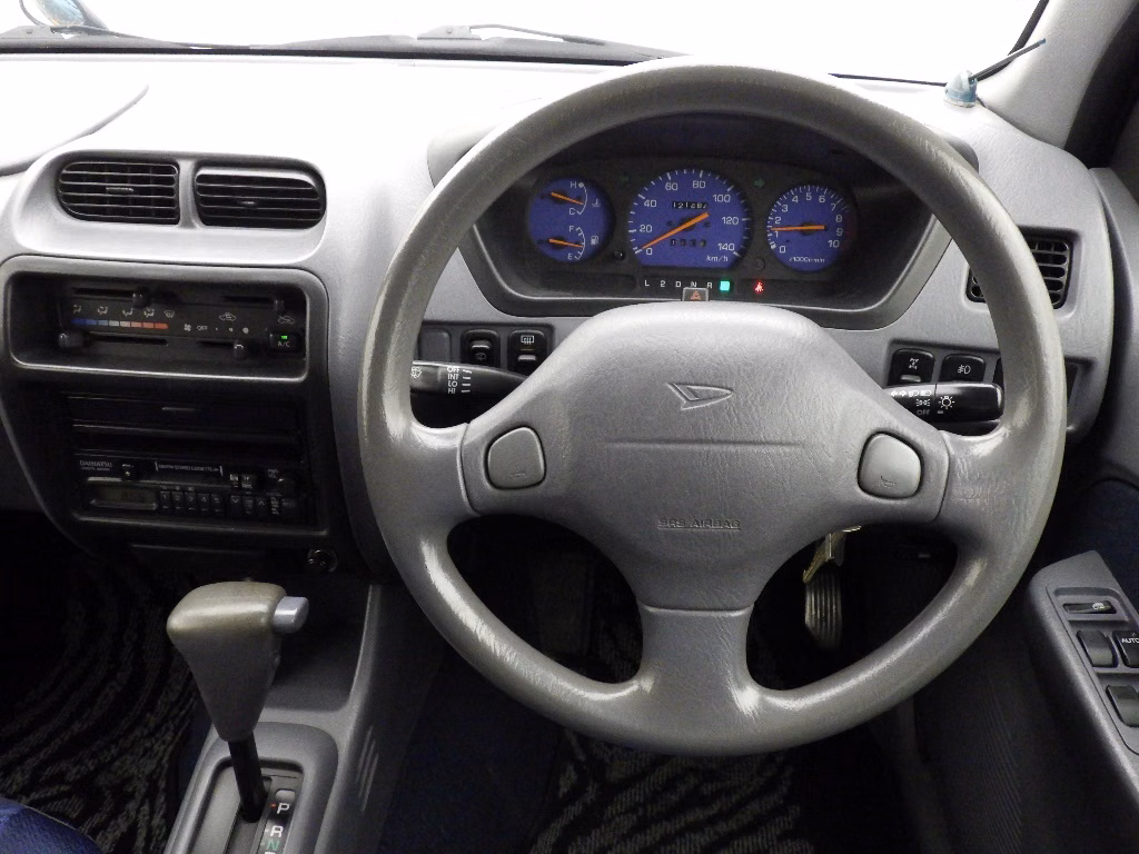 DAIHATSU TERIOS KID