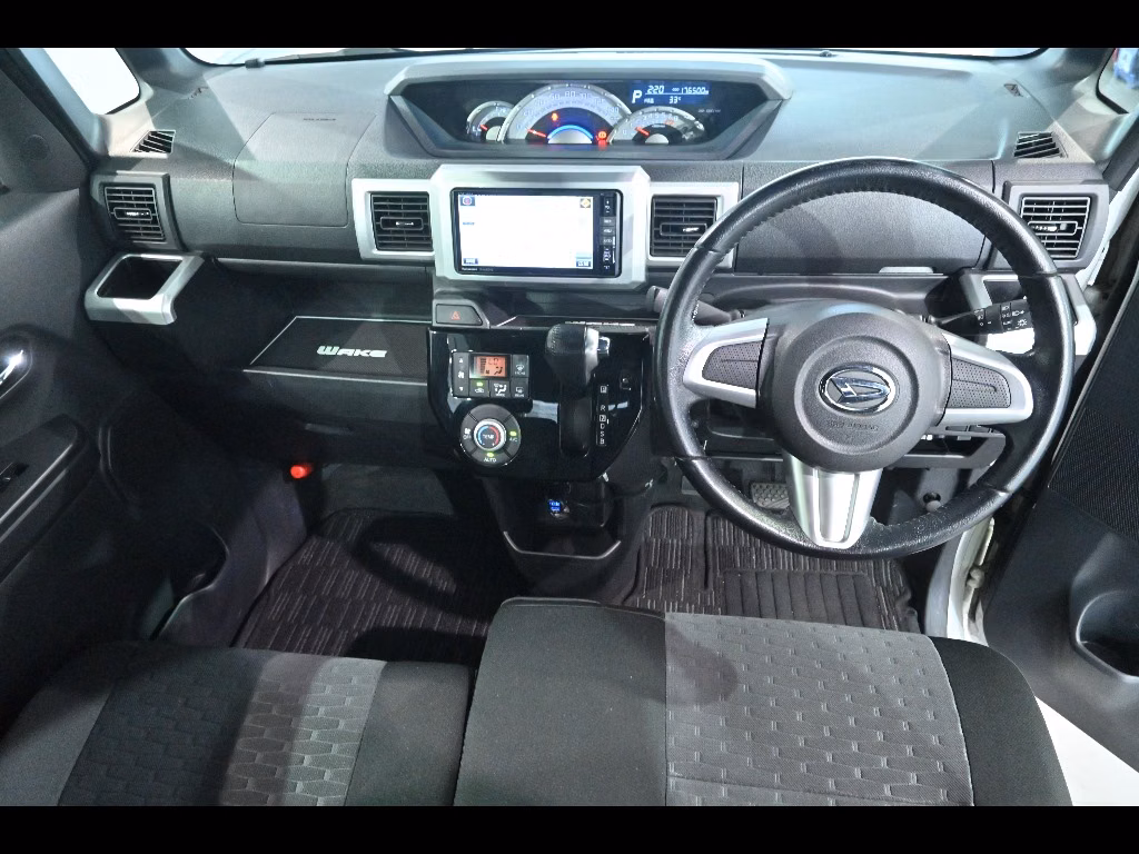 DAIHATSU WAKE