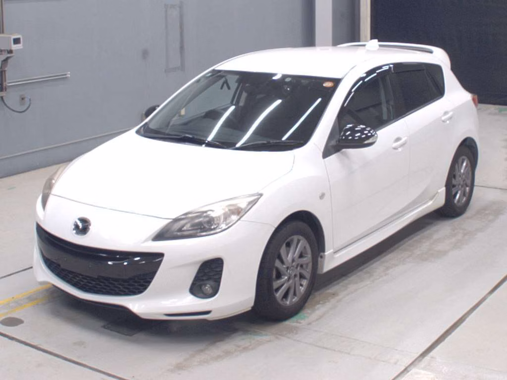 MAZDA AXELA