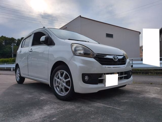 TOYOTA PIXIS EPOCH