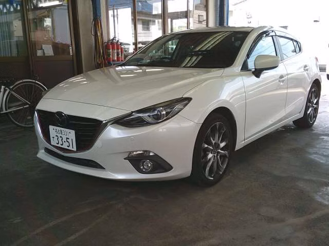 MAZDA AXELA