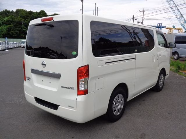 NISSAN NV350 CARAVAN