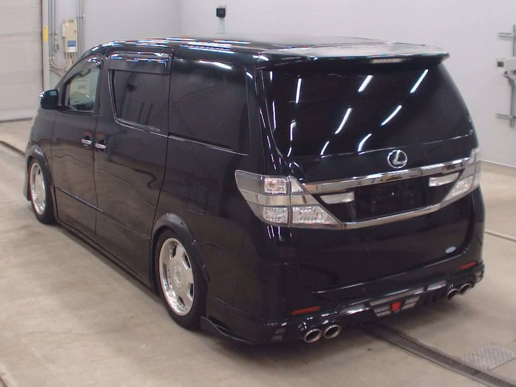 TOYOTA VELLFIRE