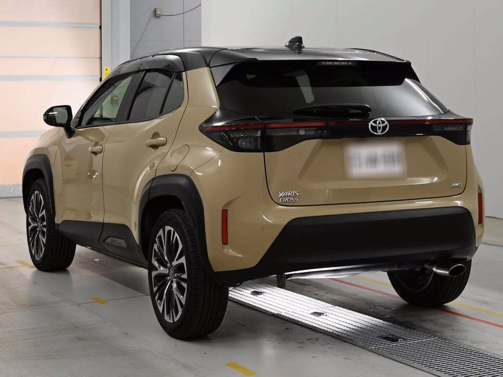 TOYOTA YARIS CROSS