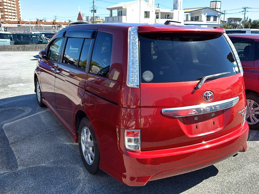 TOYOTA ISIS