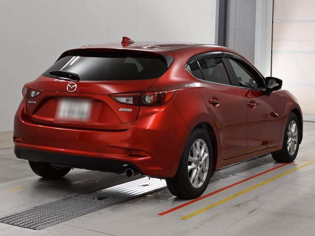 MAZDA AXELA