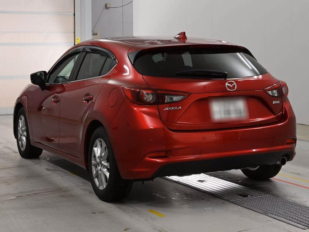 MAZDA AXELA