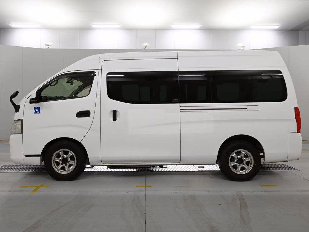 NISSAN NV350 CARAVAN