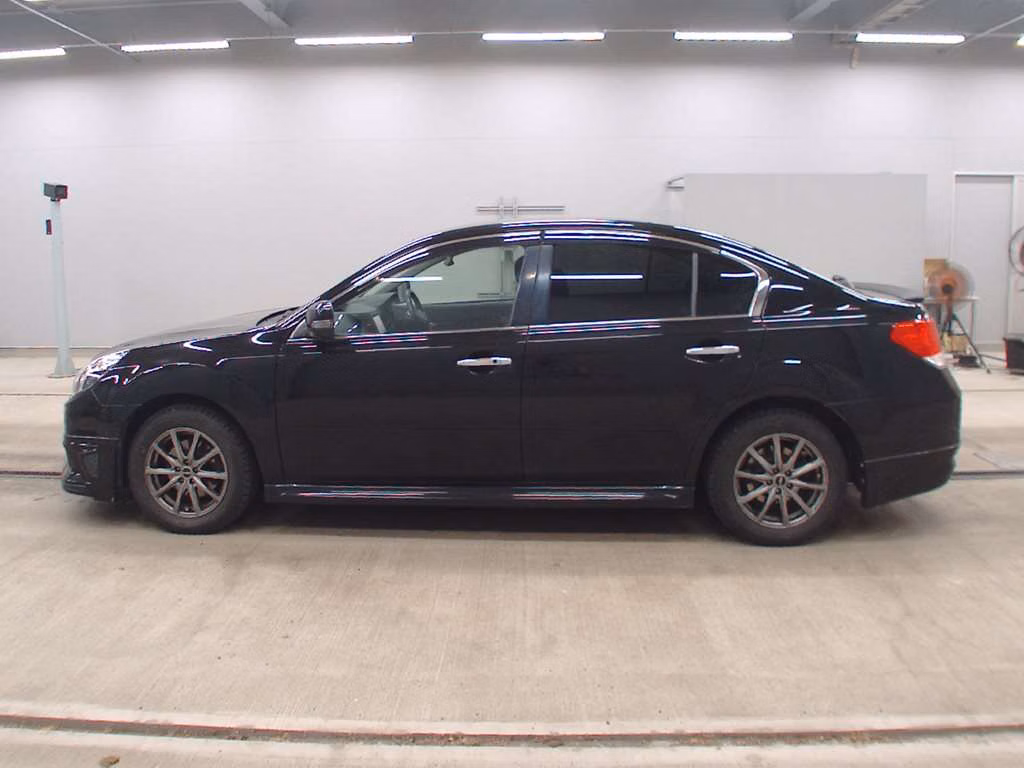 SUBARU LEGACY B4