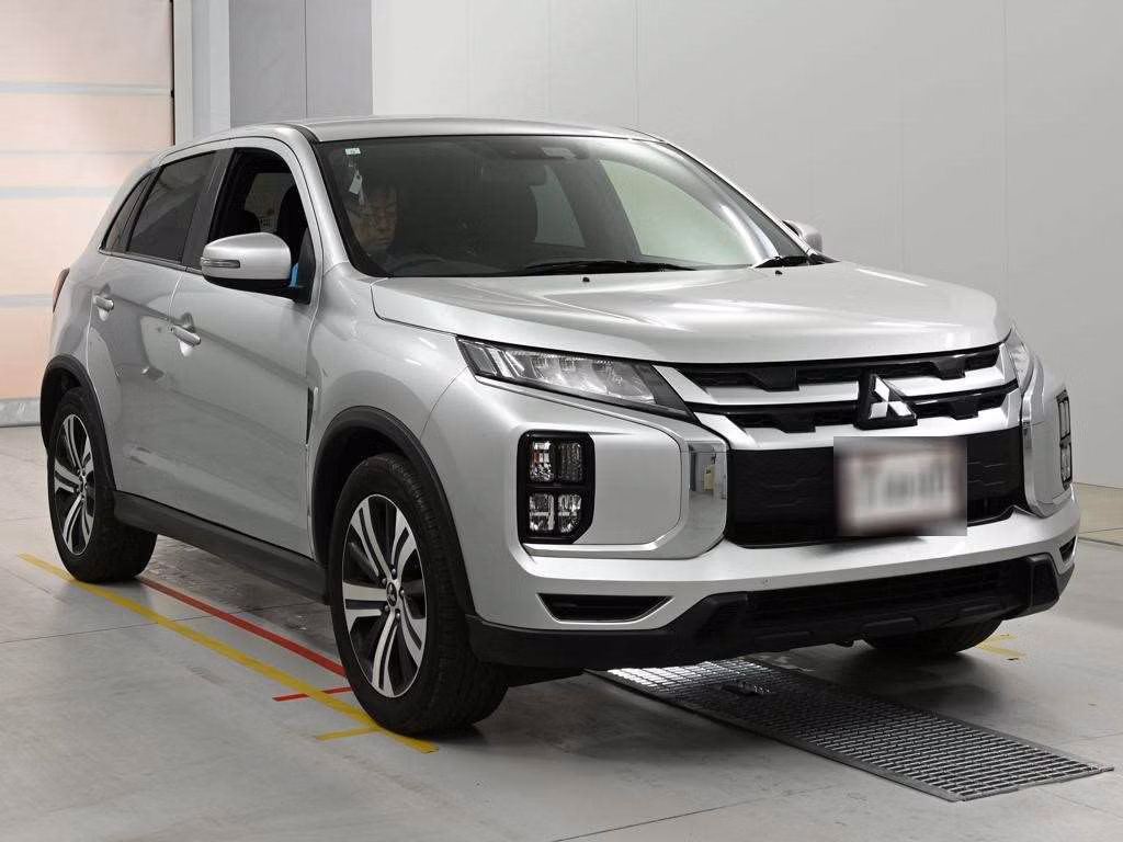 MITSUBISHI RVR
