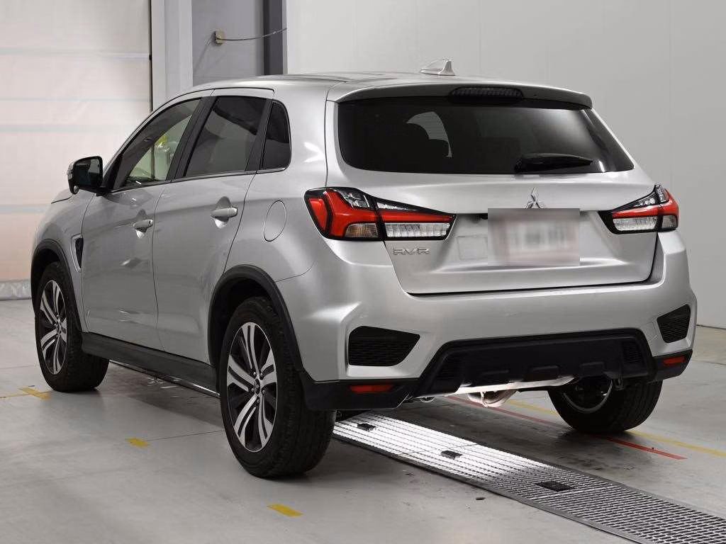 MITSUBISHI RVR