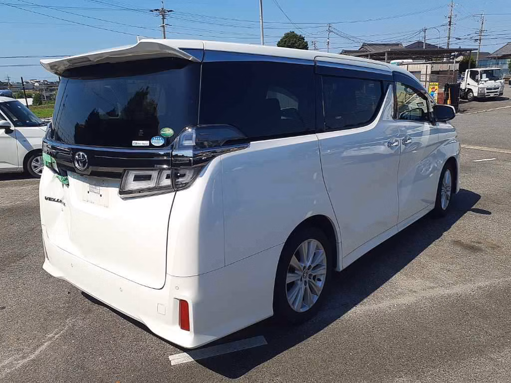 TOYOTA VELLFIRE