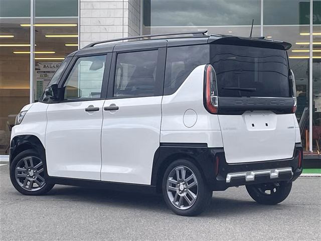 MITSUBISHI DELICA MINI