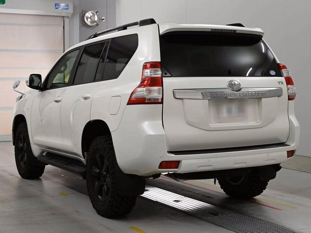TOYOTA LAND CRUISER PRADO