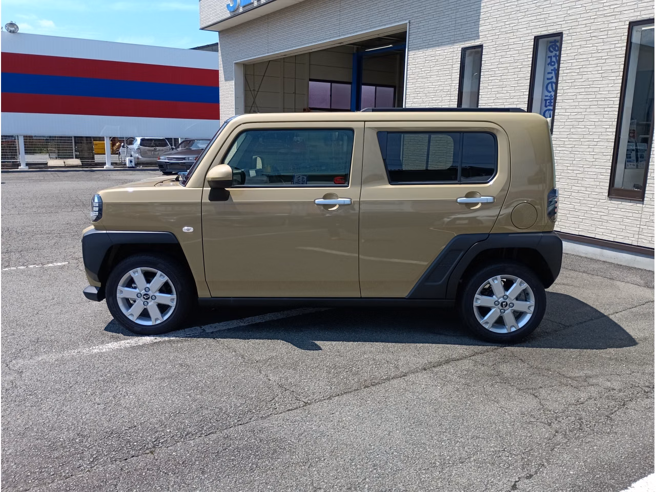 DAIHATSU TAFT