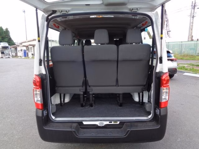 NISSAN NV350 CARAVAN