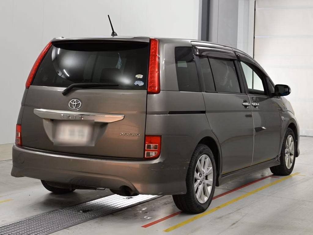 TOYOTA ISIS